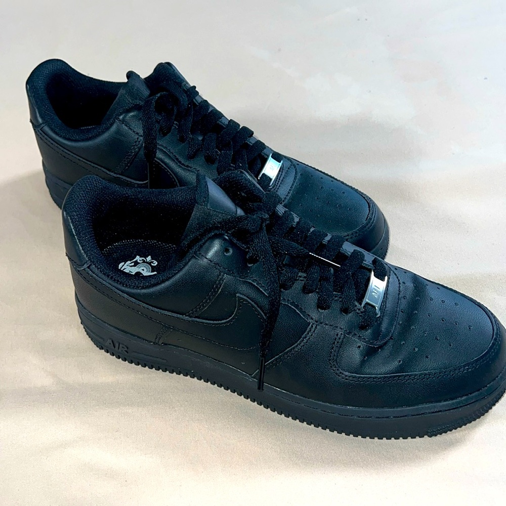 Womens Black Air Force 1 Shoes